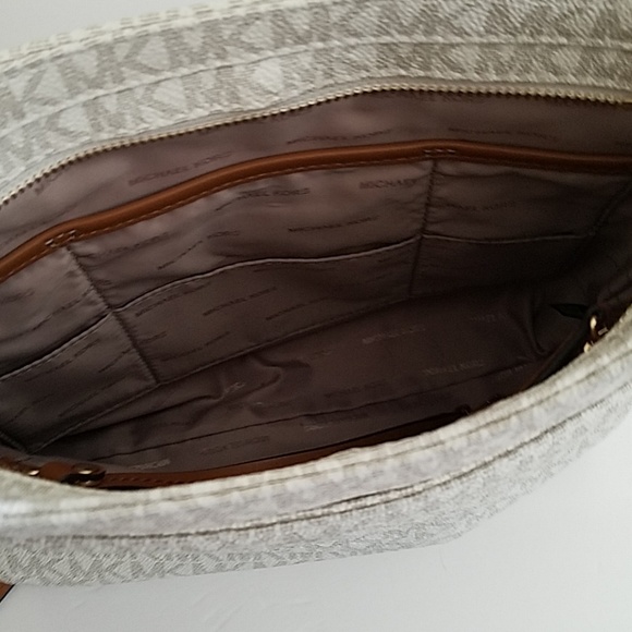 🚫TOO LATE🚫🤗 Michael Kors Large Bag EUC - Picture 6 of 8